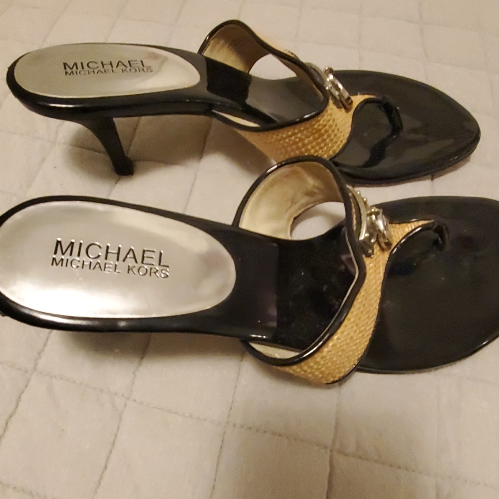 Sandals - Picture 2 of 3